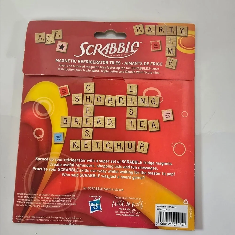 2013 Hasbro Official Scrabble Crossword Game Magnetic Refrigerator Tiles SEALED - Picture 2 of 2